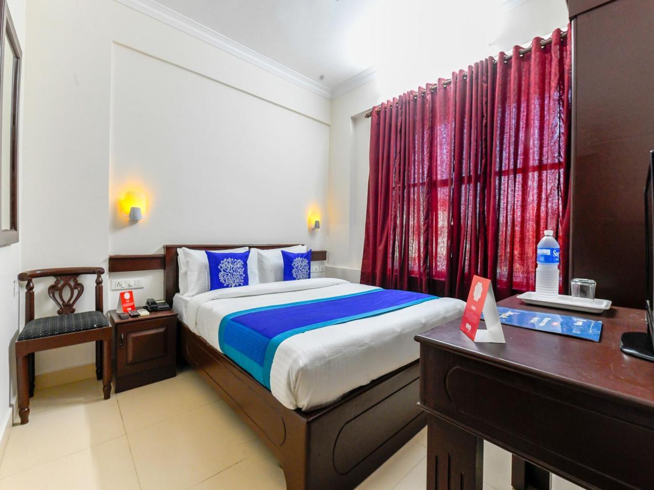 Oyo 11309 Hotel Green Land Residency Kochi エクステリア 写真