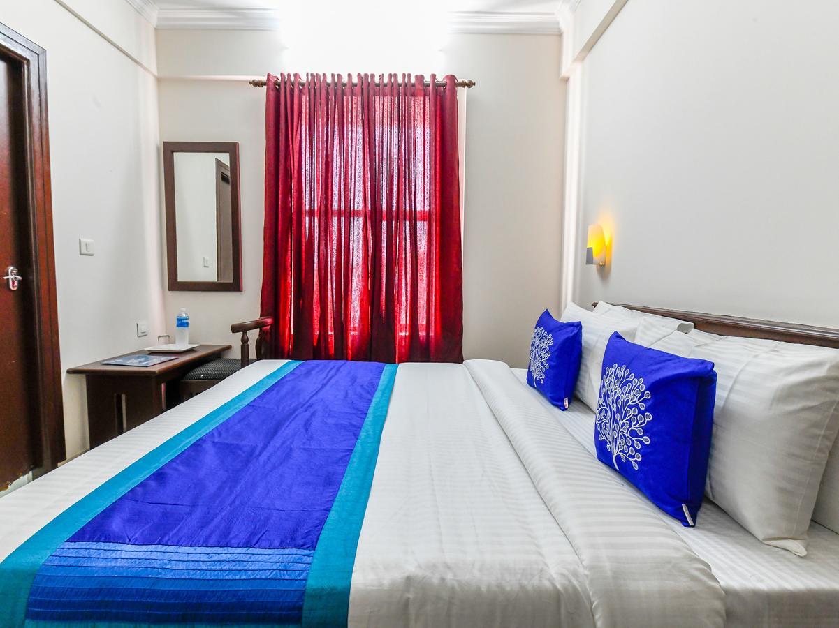 Oyo 11309 Hotel Green Land Residency Kochi エクステリア 写真