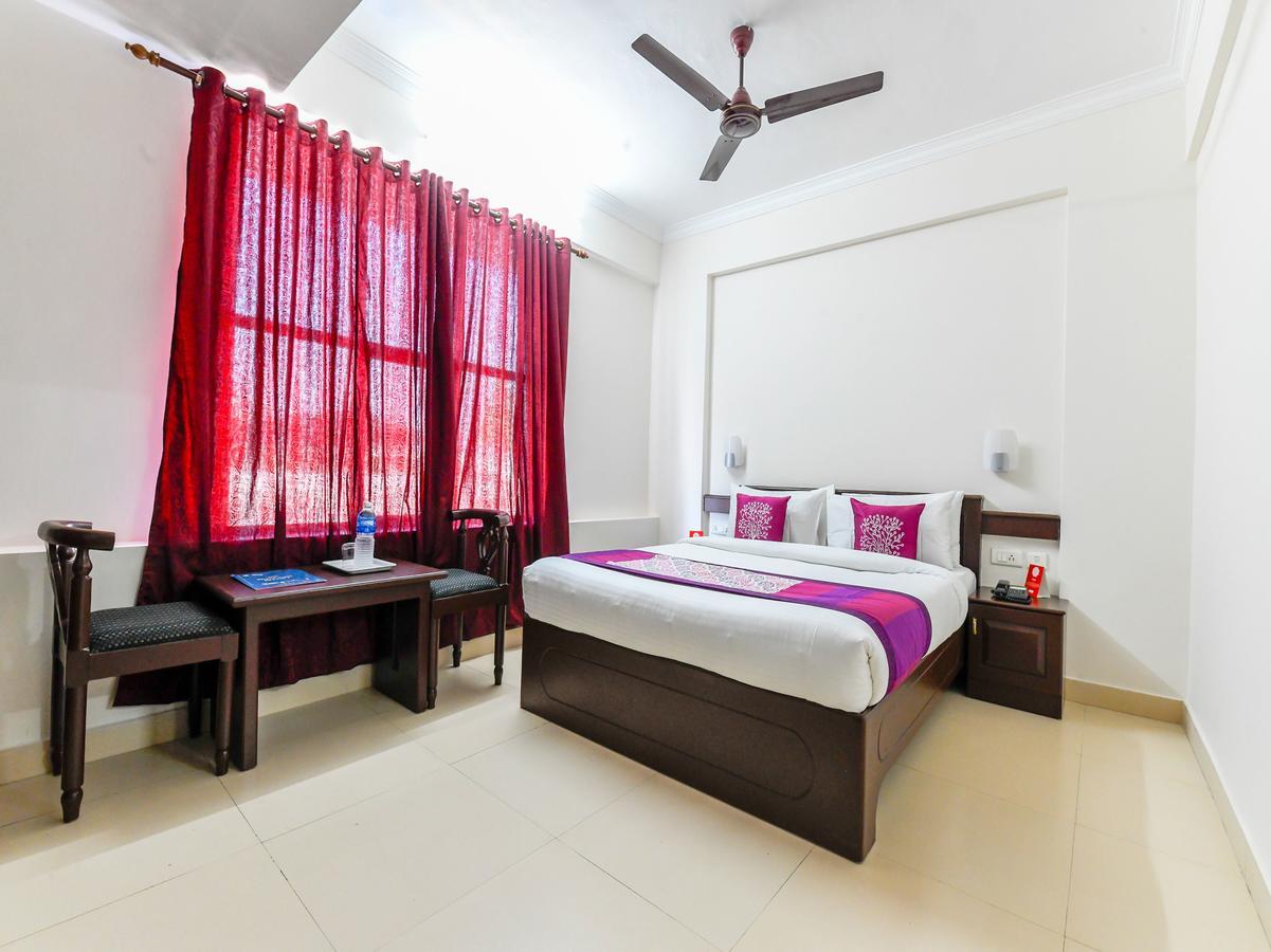 Oyo 11309 Hotel Green Land Residency Kochi エクステリア 写真