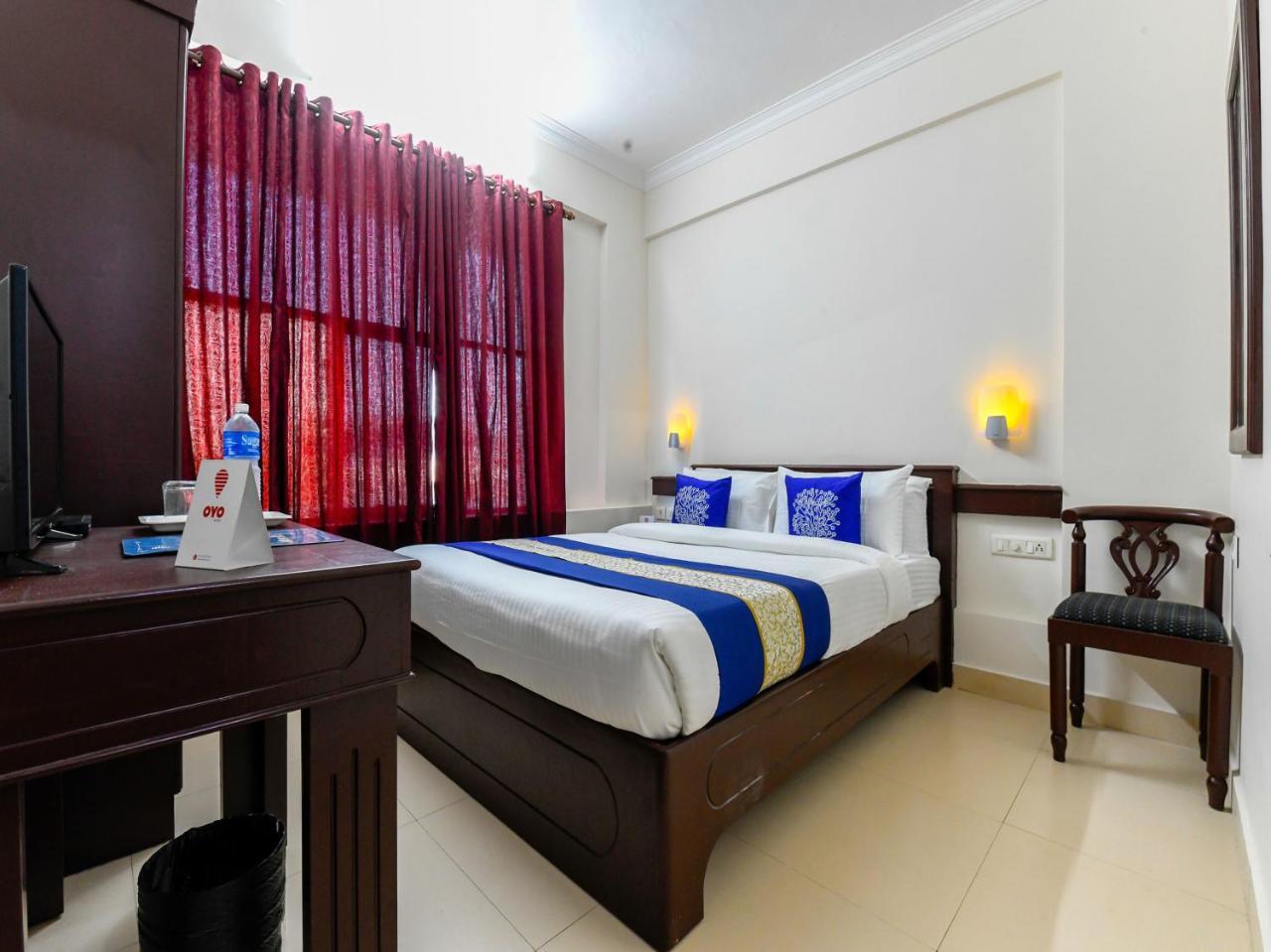 Oyo 11309 Hotel Green Land Residency Kochi エクステリア 写真